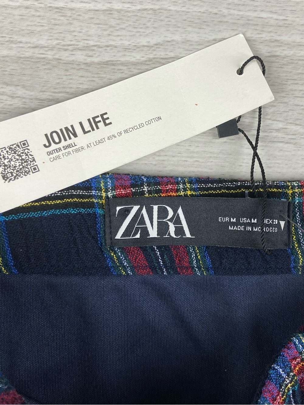 Zara Plaid Tartan Bubble Hem Midi Pencil Skirt Size Medium - Picture 8 of 10